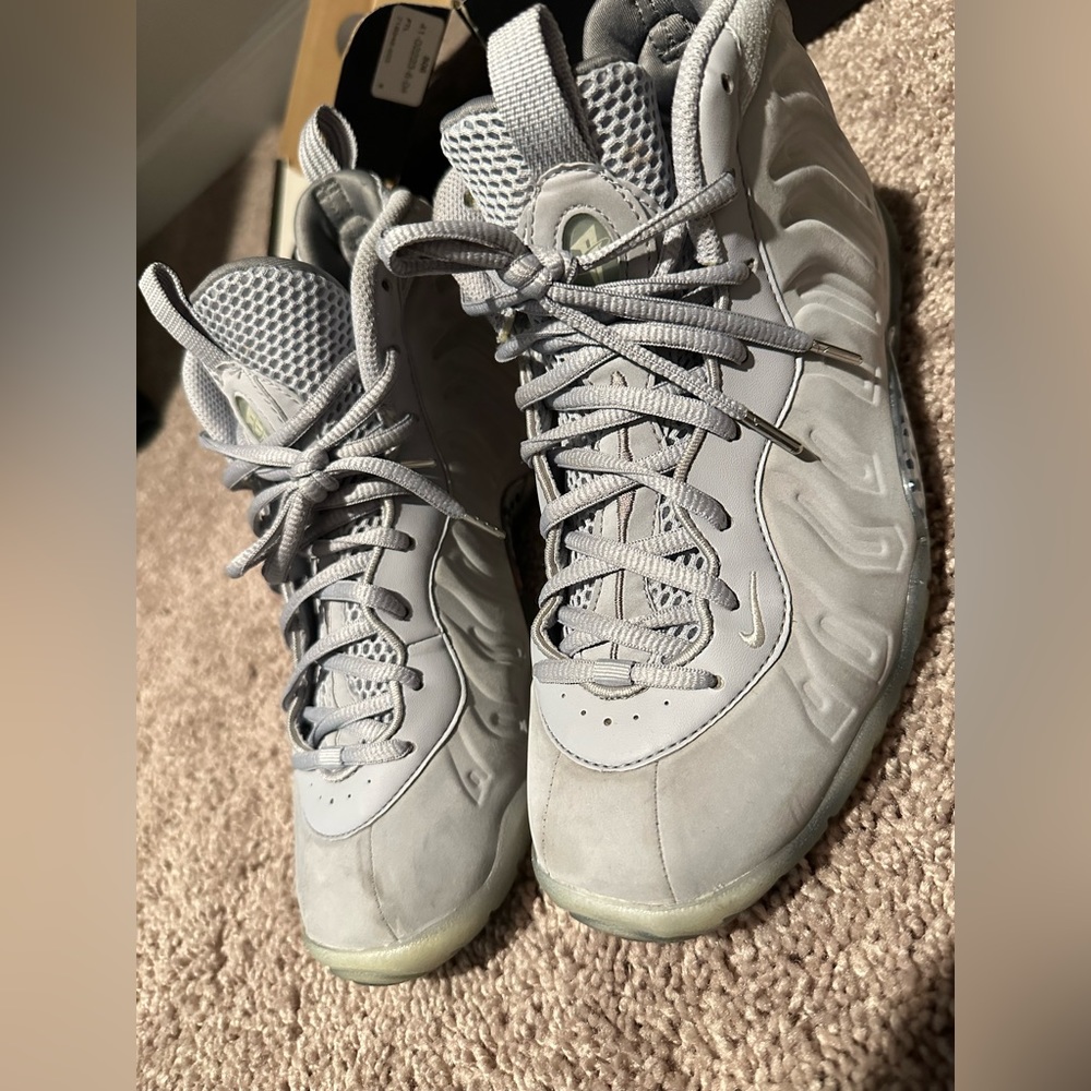 Gray Foam Posites Size 7Y